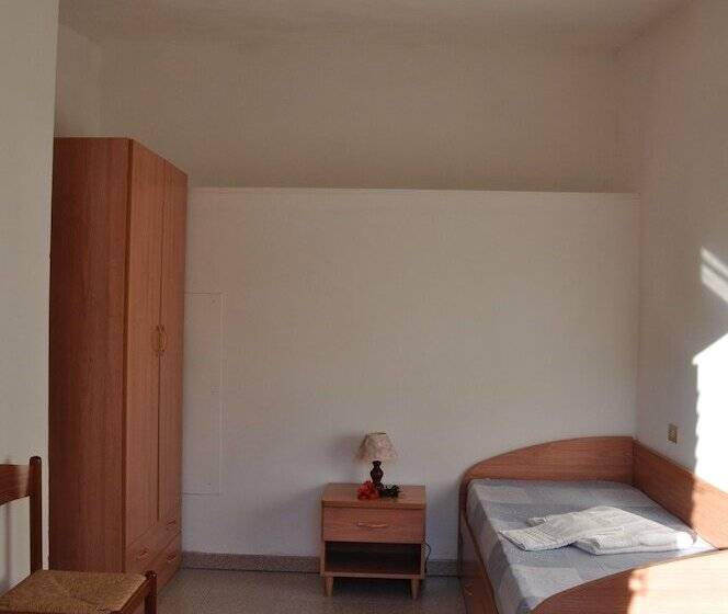 Rosy Hotel Residence