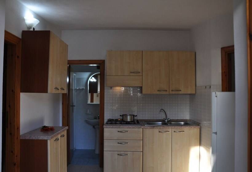 Rosy Hotel Residence