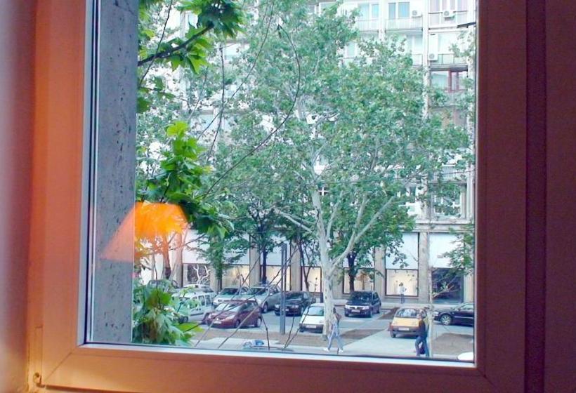 هتل Rompromo Plus Accommodation