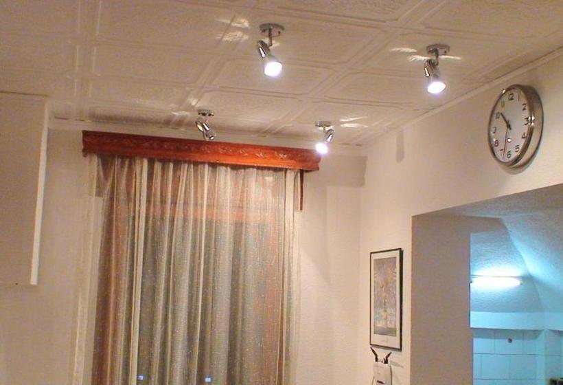 هتل Rompromo Plus Accommodation