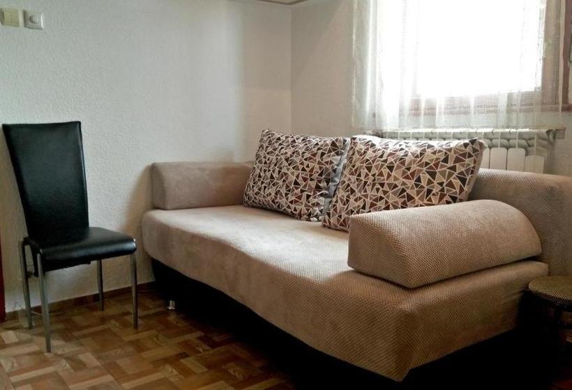 هتل Rompromo Plus Accommodation