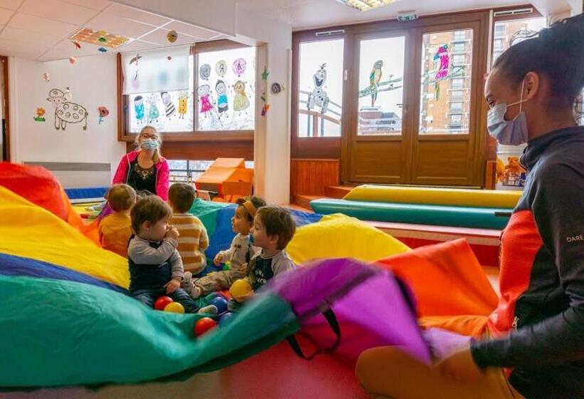 Отель Résidence Goélia Les Terrasses Du Corbier