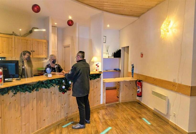 Отель Résidence Goélia Les Terrasses Du Corbier