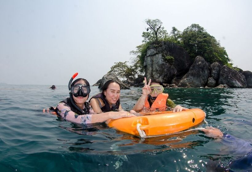 Отель Salakphet Resort