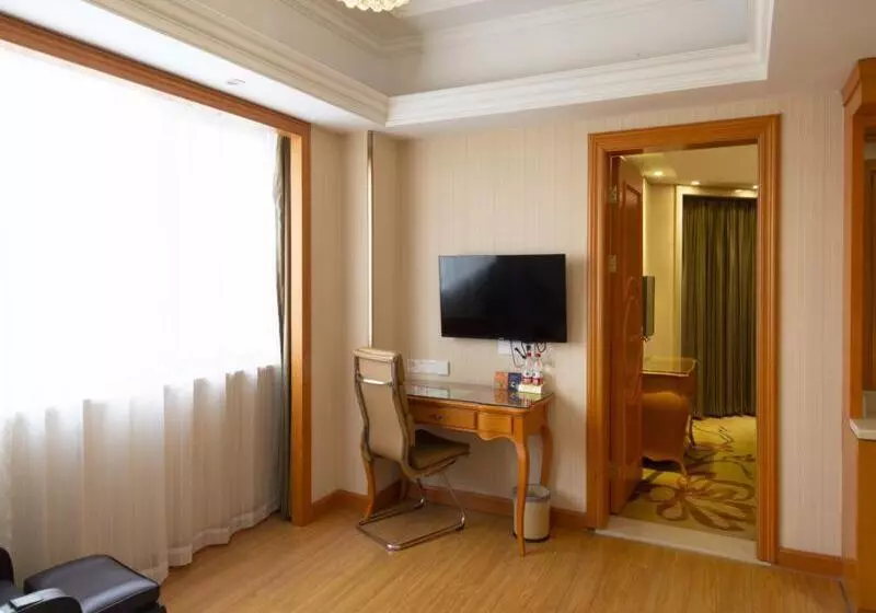 Vienna Hotel Shanghai Yangpu Wujiaochang