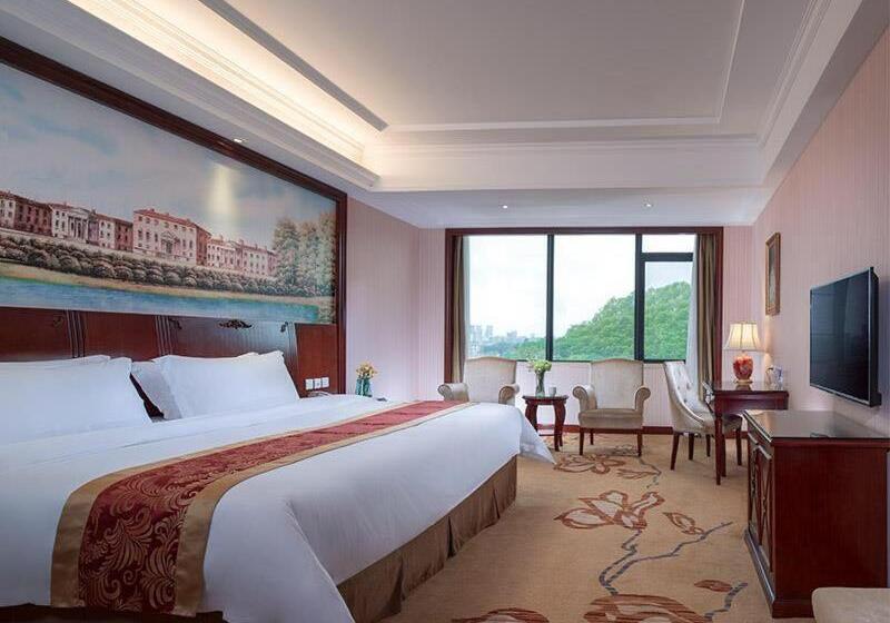 Vienna Hotel Shenzhen Longzhu