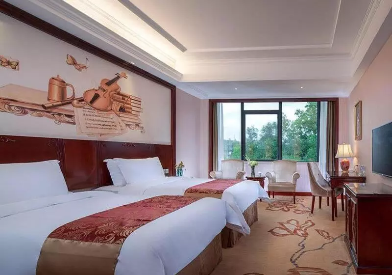 Vienna Hotel Shenzhen Longzhu