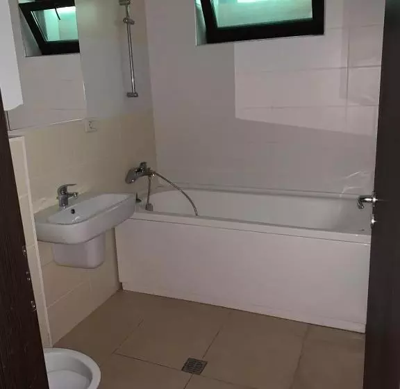 Apartamente Deluxe / Imobiliare Garcea Titu