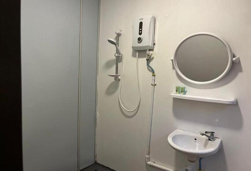 בית מלון כפרי 1108 Carebin Slim River