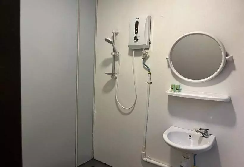 ホテル 1108 Carebin Slim River