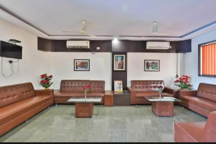 ホテル Anand Inn