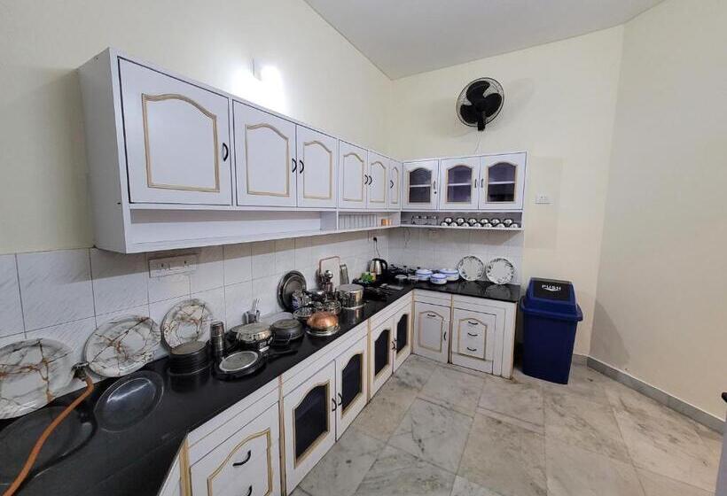 Pensão Regalia Home Sapphire Stay