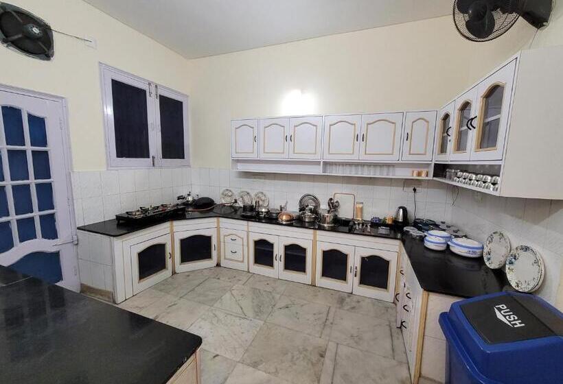 Pensão Regalia Home Sapphire Stay