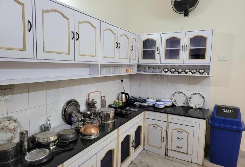 Pensão Regalia Home Sapphire Stay