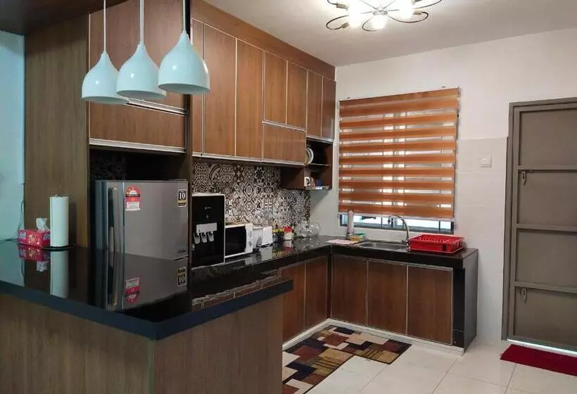 Majatalo Kayu Cengal Homestay