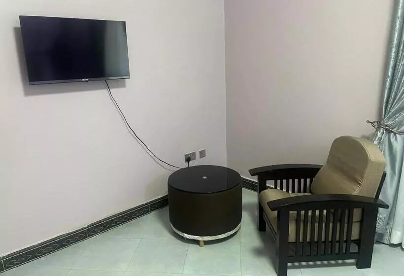تختخواب و صبحانه Ronald Virtue Apartments