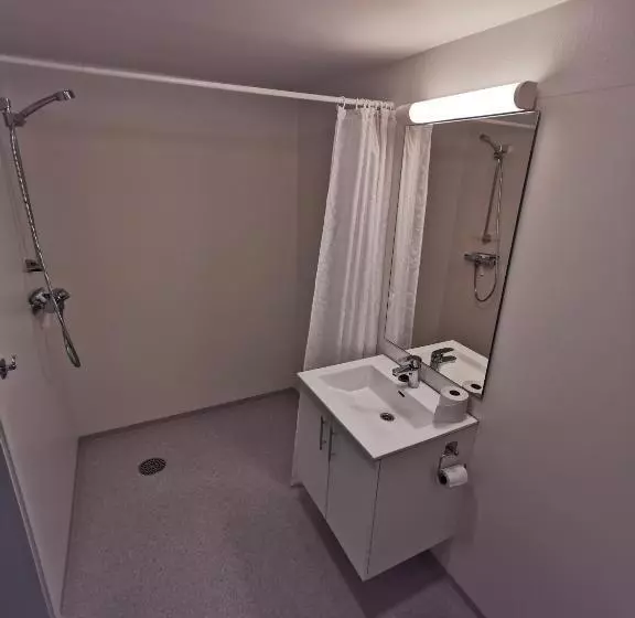 Big Bed & Breakfast