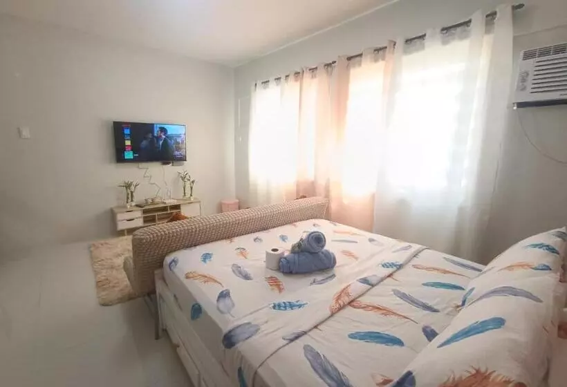 Olvera Residences
