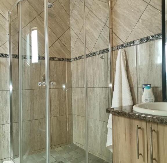 酒店 Kgakgamela Road Lodge