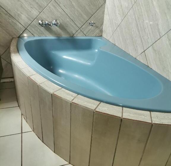 酒店 Kgakgamela Road Lodge