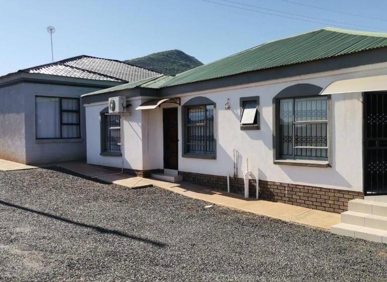 酒店 Kgakgamela Road Lodge