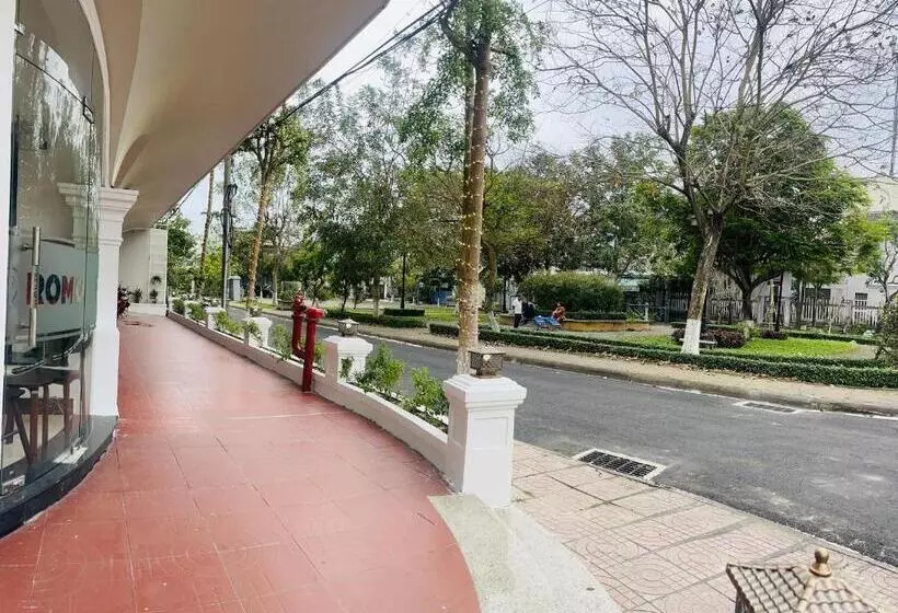 هتل Khách Sạn Romo