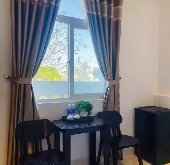 هتل Khách Sạn Romo