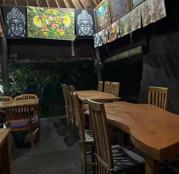 ホテル Radjes Bungalow Nusa Penida