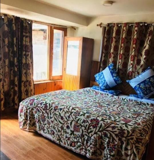 Hotelli The Holy Land