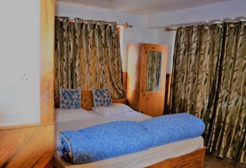 Hotelli The Holy Land