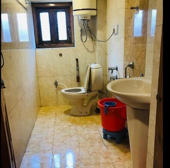 Hotelli The Holy Land