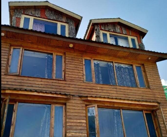 Hotelli The Holy Land