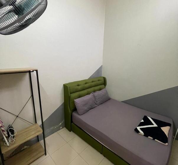 Pensão Dz Guest House