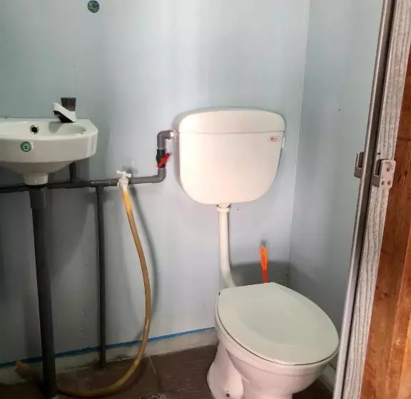 Lomakeskus Beachfront Hut Upstairs Astra   Beach Shack Chalet