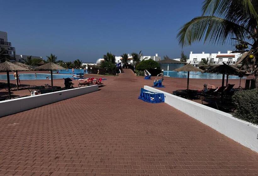 استراحتگاه Melia Dunas Ilha Do Sal Apartamentos