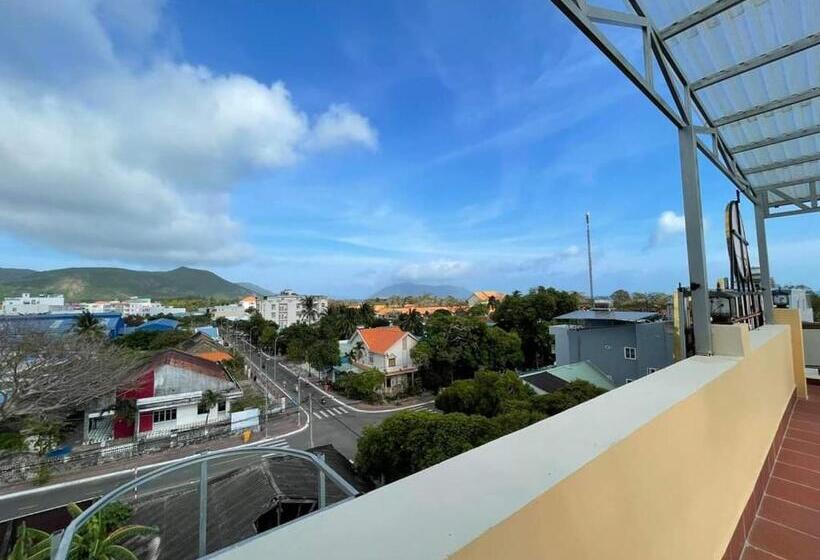 Việt Nga Hotel   Chợ Côn đảo