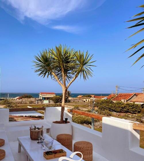 تختخواب و صبحانه Lo Villa Phu Yen