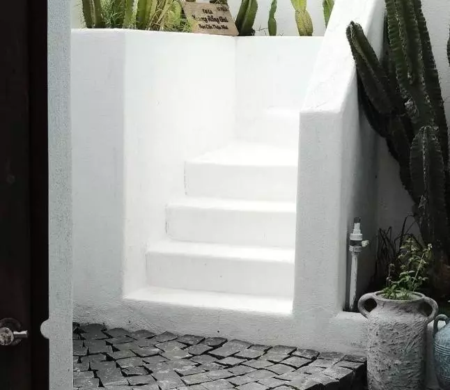 تختخواب و صبحانه Lo Villa Phu Yen