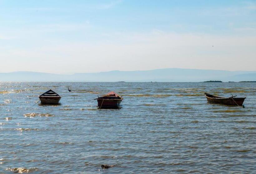 Bed and Breakfast Sojourner’s Vista Del Lago