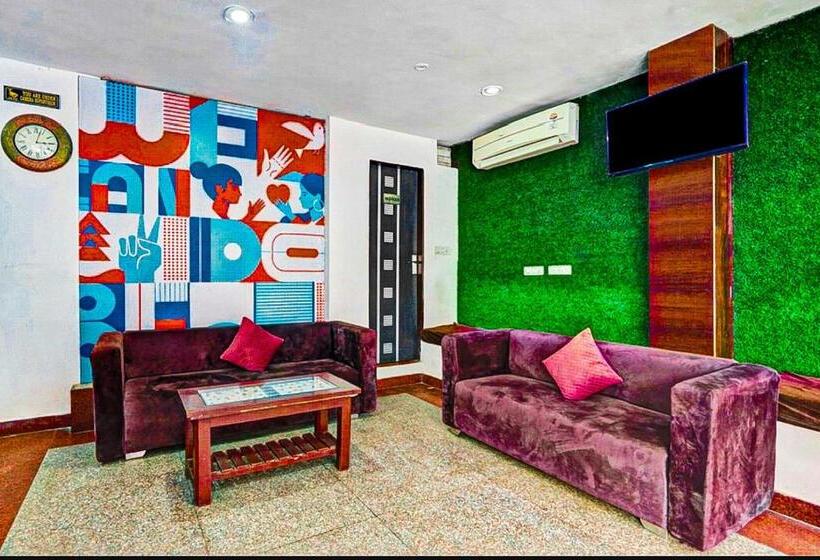 Fabhotel Collection Hotel Sky Heights