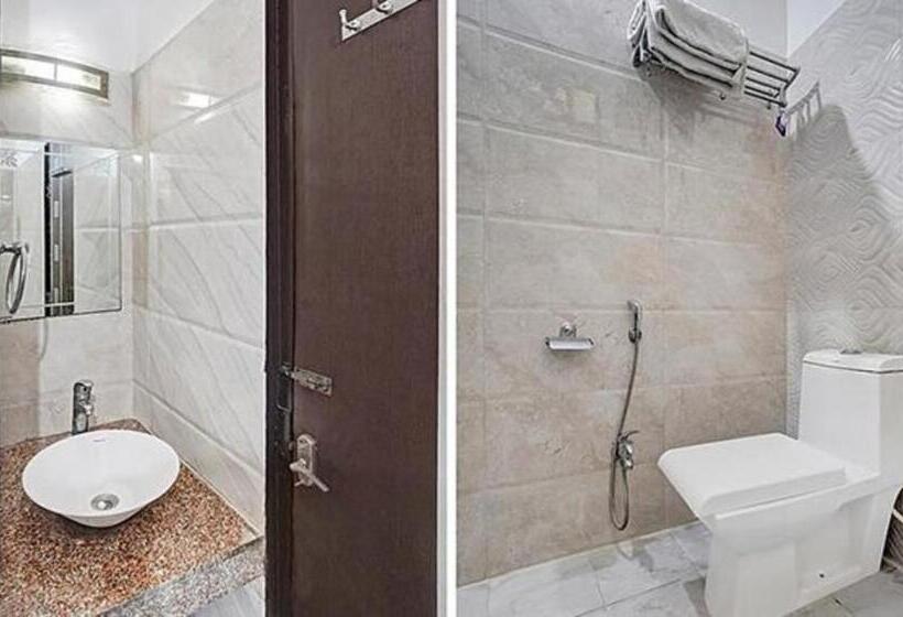 Fabhotel Collection Hotel Sky Heights