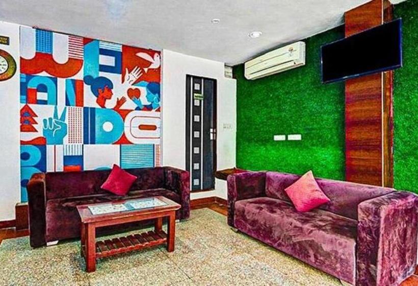 Fabhotel Collection Hotel Sky Heights