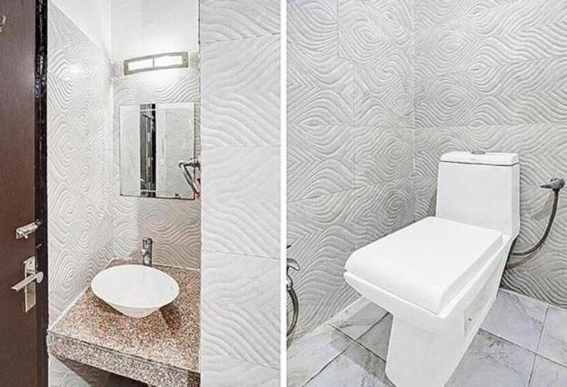 Fabhotel Collection Hotel Sky Heights