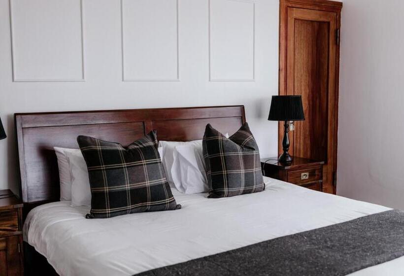 Fritz Manor Bed And Breakfast