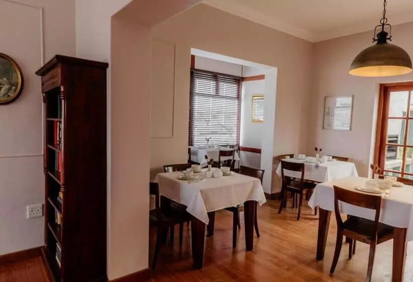 Fritz Manor Bed And Breakfast