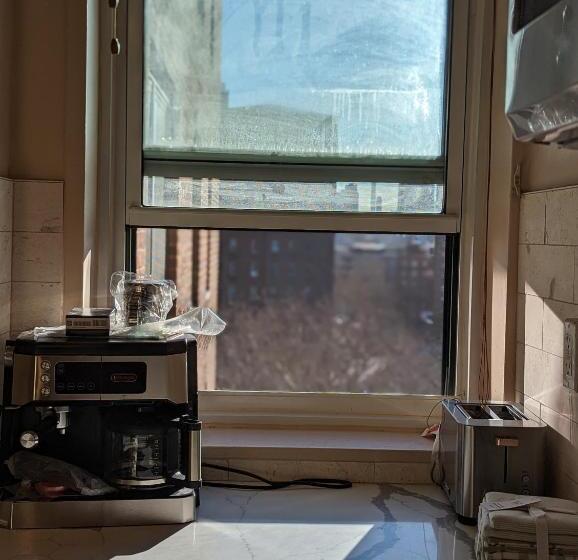 Fully Renovated Manhattan Gem