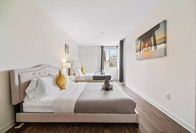 Heart Of Santa Monica , Orange Pearl Condo