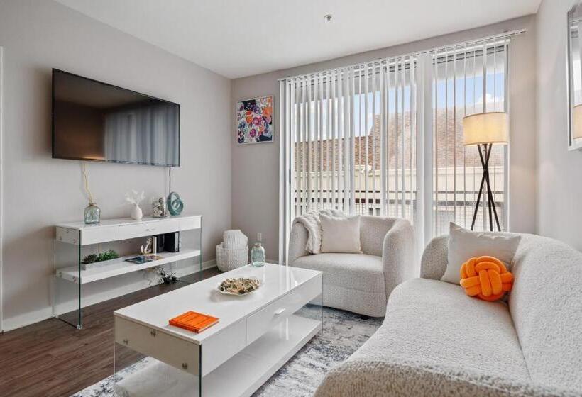 Heart Of Santa Monica , Orange Pearl Condo