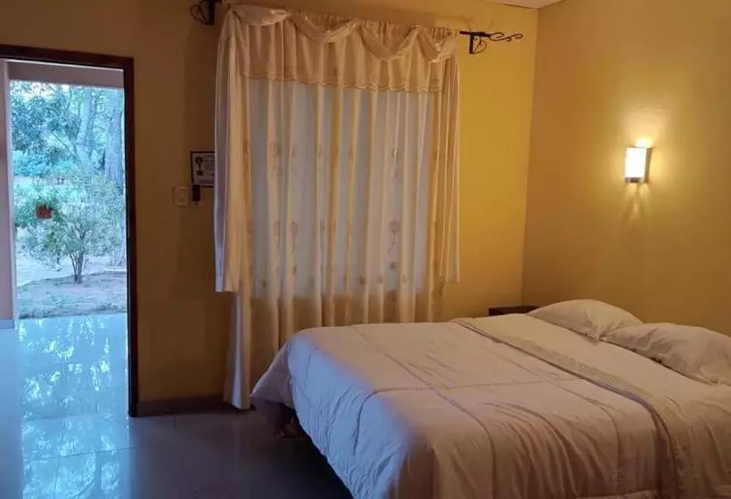 هتل Altamirano