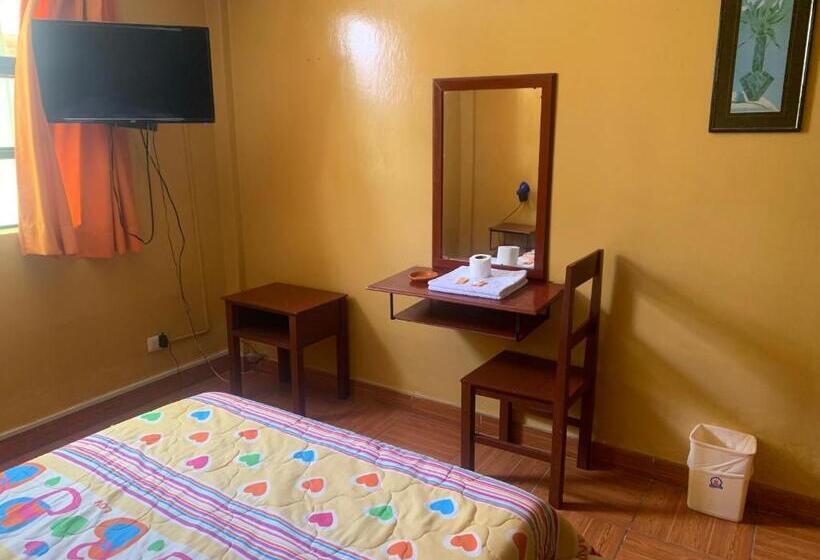 酒店 Hostal Residencial La Esmeralda